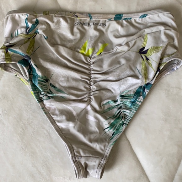 O’Neill High waist bikini bottoms - Picture 3 of 7
